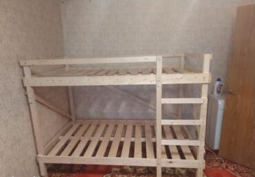 Односпальные кровати: Простая одноярусная кровать из светлого дерева, с реечным основанием — 2