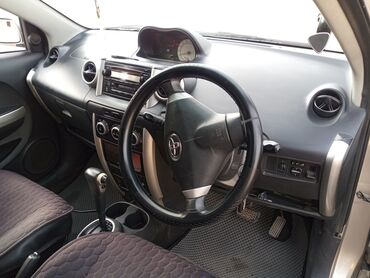 разбор тракторов: Toyota ist: 2003 г., 1.5 л, Автомат, Бензин, Хэтчбэк