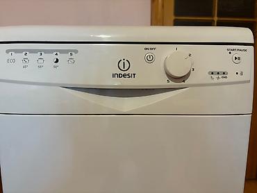 indezit: Qabyuyan maşın Indesit, Tam qabaritli (60 sm.), Ayrıca dayanan, Yeni — 2