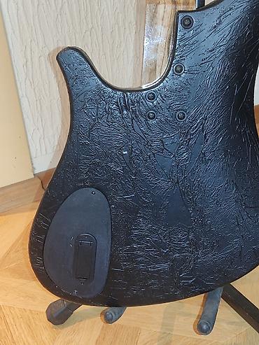 Gitare: R Custom Le Fay 5-žična bas gitara – kopija - Konstrukcija: ručni — 9