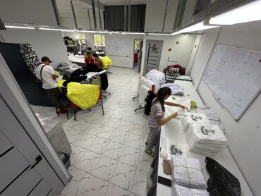 Швеи: ‼️‼️‼️ЖДЕМ КОМАНДУ ШВЕЙ‼️‼️‼️ На Швейное Производство Требуются Швеи — 9