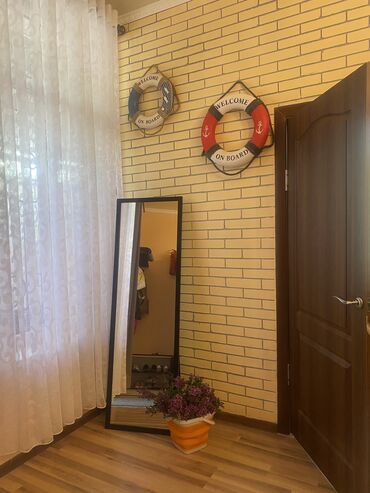 ижарага места: Коттедж, Сдаётся коттедж!!! | Париж, Чок-Тал, Балдар аянтчасы, Коргоодогу аймак, Жабык пляж