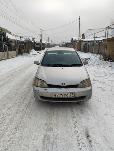 Toyota: Toyota Platz: 2001 г., 1 л, Автомат, Бензин, Седан