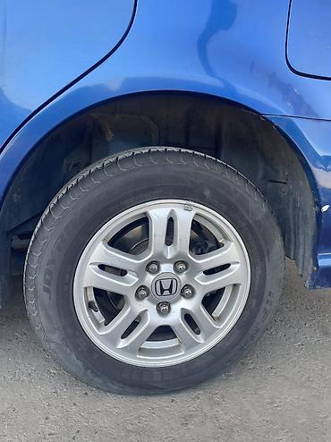 toyota stream: Honda Stream: 2004 г., 2 л, Автомат, Бензин, Универсал — 8