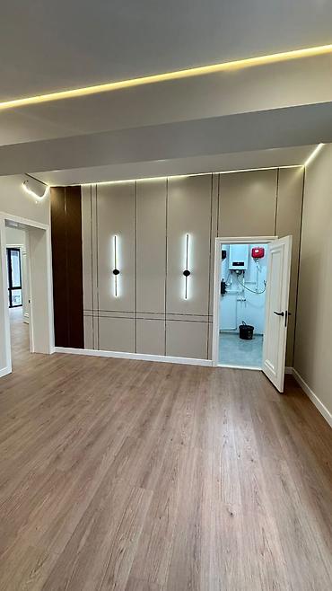 Продажа коттеджей и домов: 🏡ПРОДАЕТСЯ ОСОБНЯК 📍Арча-Бешик 🏠Площадь:200м² 🌿Участок:3сотки — 7