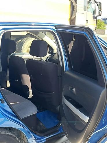 тойота isis: Toyota Ist: 2002 г., 1.5 л, Автомат, Бензин, Хэтчбэк — 10