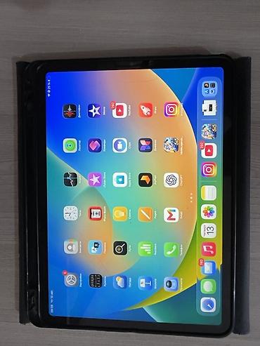 комп за 10к: Планшет, Apple, память 128 ГБ, 11" - 12", 4G (LTE), Б/у, Классический цвет - Серый — 3