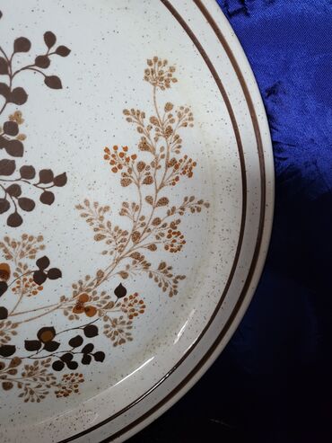 Staro posuđe i escajg: Engleski tanjiri Aranstone 70te. Tanjiri komada 3 u ceni,bez — 10