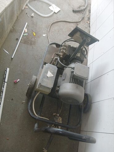 Baklar və çənlər: Avtoyuma aparatları