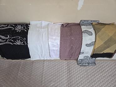 xonca bezemek: Qadın şallar/patraşka dəsti Hecden getirilib. hamisi 5 m - Dəst: 7 — 2