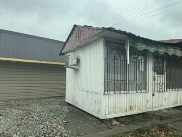 дом из контенера: Торговый киоск/павильон мобильного типа - Конструкция: каркасный