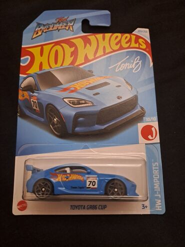 usaq albomlari instagram: Yeni hotwheels modeli Yeni modeldi Metrolara catirma var sosun yanida