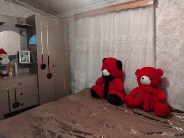 Uzunmüddətli kirayə evlər: Həyət evi – geniş, tamamilə daş döşənmiş həyət və işıqlı, uzun — 23