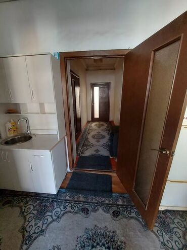 аренда частного дома на длительный срок: 50 м², 2 комнаты, Утепленный, Бронированные двери, Видеонаблюдение