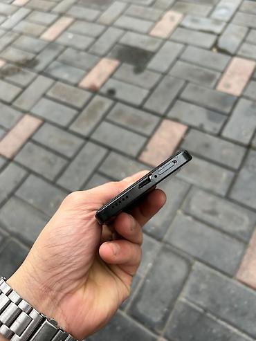 playstation 2 slim: Poco 512 GB, rəng - Qara, Barmaq izi — 7
