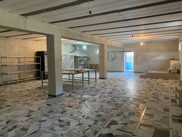 дом в токмоке: Сдается помещение 130м2 Ак-Ордо 3 -1 этаж ( подвал ) для выпечек и