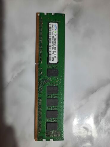 монитор 22 дюйма: Оперативная память, Samsung, 2 ГБ, DDR3, Для ПК