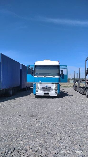 грузовые тягачи: Грузовик, Renault, Б/у