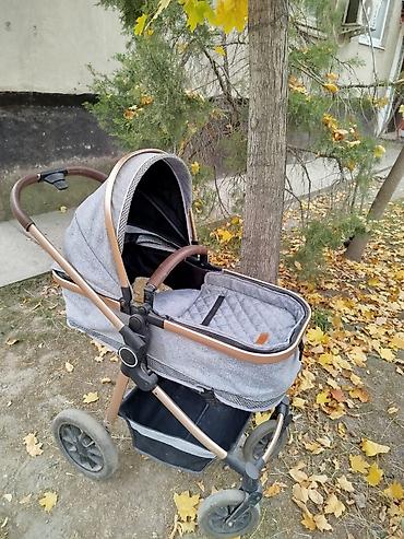 коляска для детей: Коляска, цвет - Серебристый, Б/у — 2