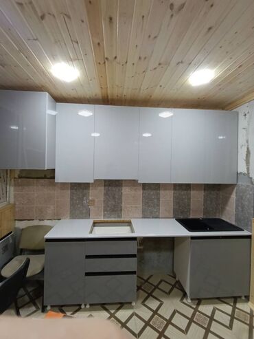 Sifarişlə TV stendlər: Qiymet baslangic qiymetdir . istenilen nov mebellerin sifarisi — 15