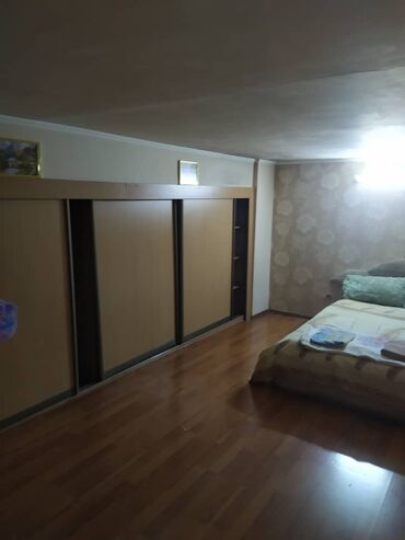 продажа квартир трёх комнатную: 3 комнаты, 70 м², Индивидуалка, 2 этаж, Старый ремонт