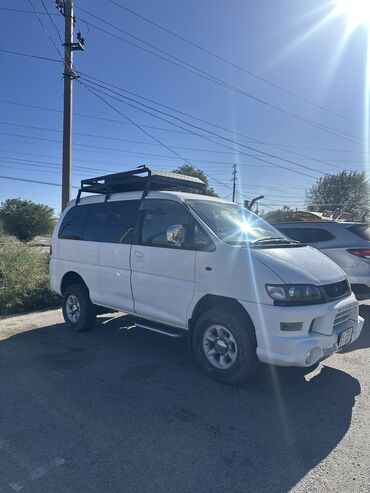 субары б4: Mitsubishi Delica: 2003 г., 3 л, Автомат, Газ, Минивэн