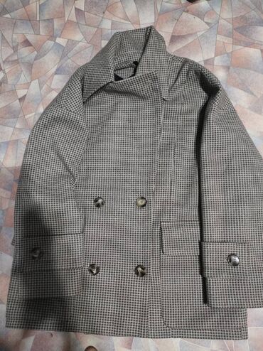 куртка бишкеке цена: Продаю новые пальто деми 44 46 48размеры Всего лишь по 590сом От 2х