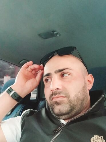 Sürücü-kuryerlər: Salam şofer işi axdarıram 1000 manata qədər