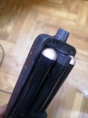 Figaro za kosu: Figaro PARIS HILTON 75 W za pravljenje lokni na vašoj kosi Profi je na lalafo.rs — 8 Figaro za kosu: Figaro PARIS HILTON 75 W za pravljenje lokni na vašoj kosi Profi je — 8