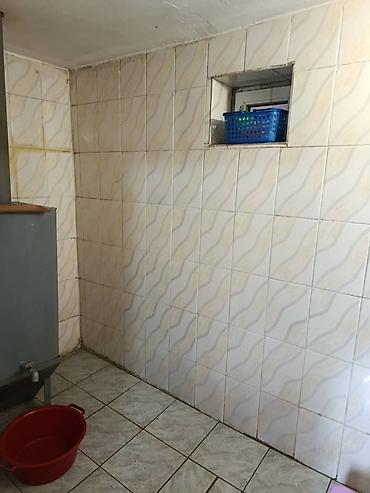 Продажа полдома: Сдаю. дом в районе 4 гор.больницы. Количество комнат 2 Площадь:42м2 — 17