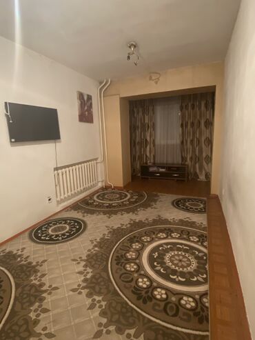 бишкек посуточная аренда квартир: 1 бөлмө, 33 кв. м, 104-серия, 2 кабат, Косметикалык ремонт