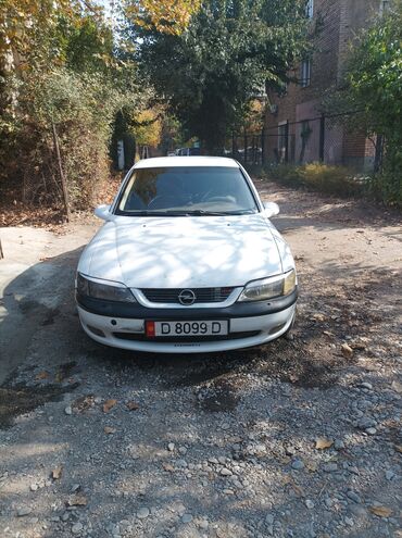 обмен на частный дом: Opel Vectra: 1997 г., Хетчбек