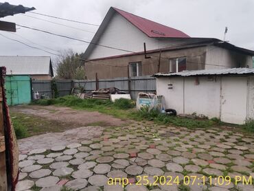 продаю дом в центре города бишкек: 5 м², 4 комнаты, Требуется ремонт