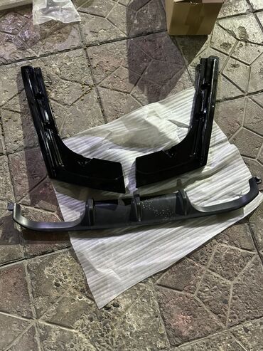 avtomobil ucun cexollar: Bmw F30 /F36 /F32 yan bufer eteyi diffuzer Qara rəngdə avtomobil