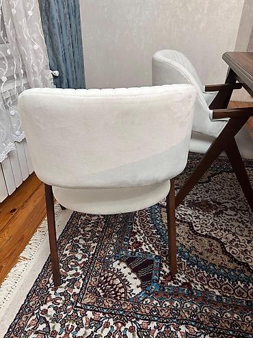masa satisi: Qonaq otağı üçün, Yeni, Dördbucaq masa, 6 stul — 4