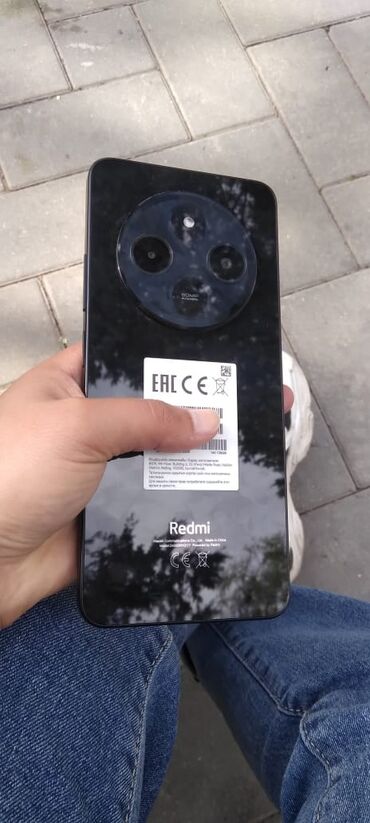 Мобильные телефоны: Xiaomi Redmi Note 13, 128 ГБ, цвет - Черный, 
 Отпечаток пальца, Две SIM карты