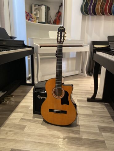 Binokllar: Washburn klassik gitara