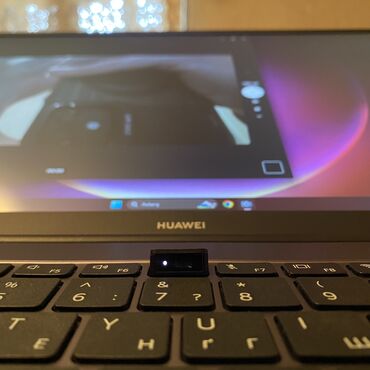 Huawei: Intel Core i7, 16 GB, 15.6 " — 4