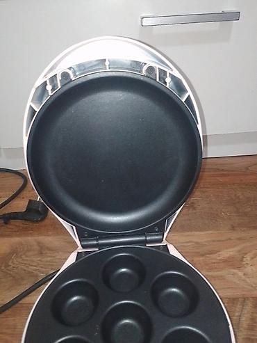 Ostali kuhinjski aparati: SilverCrest aparat za pečenje mini mafina/donata je potpuno ispravan,u — 10