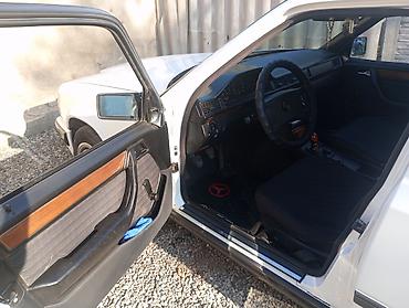 ешка 124: Mercedes-Benz W124: 1989 г., 2.3 л, Механика, Бензин, Седан — 5