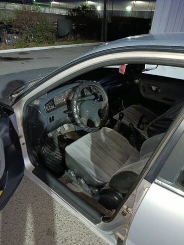 Hyundai: Hyundai Sonata: 1995 г., 2 л, Механика, Бензин, Седан — 2