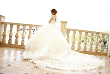 свадебное платье 38 размер: Продается свадебное платье! Одевалась 1 раз на свадьбу, состояние