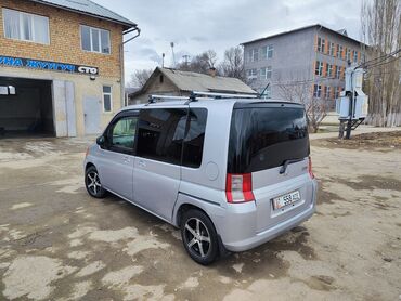 Honda: Honda Mobilio: 2002 г., 1.5 л, Вариатор, Бензин