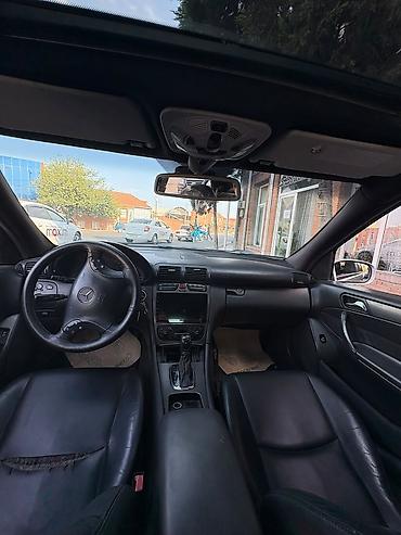 Mercedes-Benz: Mercedes-Benz C-Class sedan (W203), gümüşü rəng. - Kuzov: 4 qapı — 6