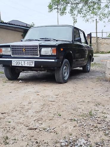VAZ (LADA): LADA 2107, qara rəng, sedan kuzov. Texniki xüsusiyyətlər: - — 3