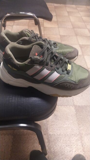 красовки мужчины: Adidas Originals Retropy F90 Casual Olive Green Grey HP8031 Мужчины