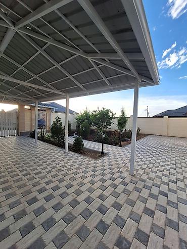 Продажа коттеджей и домов: Просторный двухэтажный дом с благоустроенным двором и садом — 12