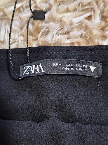 Topovi: Zara crni crop top – model na jedno rame, kolekcija Join Life — 9