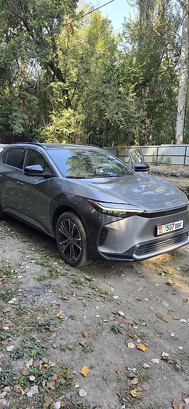 wuling mini ev: Toyota bZ4X: 2022 г., Электромобиль — 1