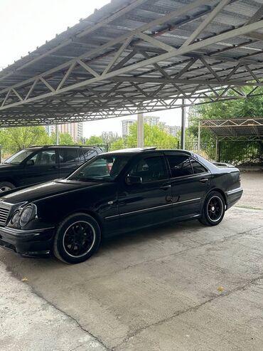 б 3 универсал: Mercedes-Benz E 430: 1999 г., 4.3 л, Автомат, Бензин, Седан